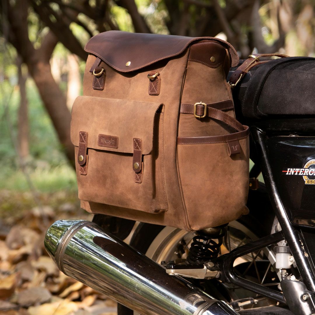 Trip Machine｜アウトランダー サドルバッグ｜バックパック｜タバコブラウン｜使用イメージ