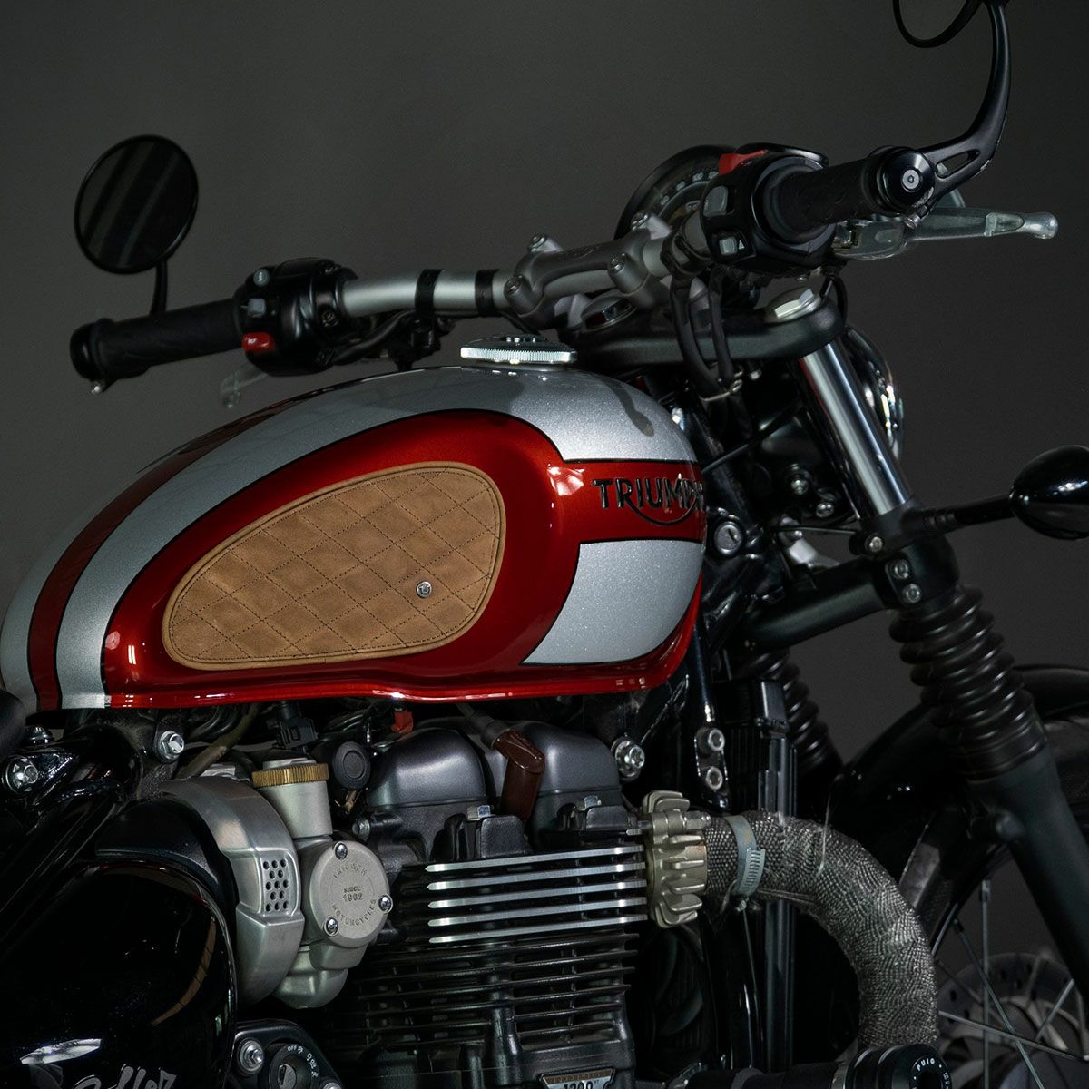 Trip Machine｜タンクパッド レザー ダイアモンド｜その他雑貨｜タバコ｜使用イメージ