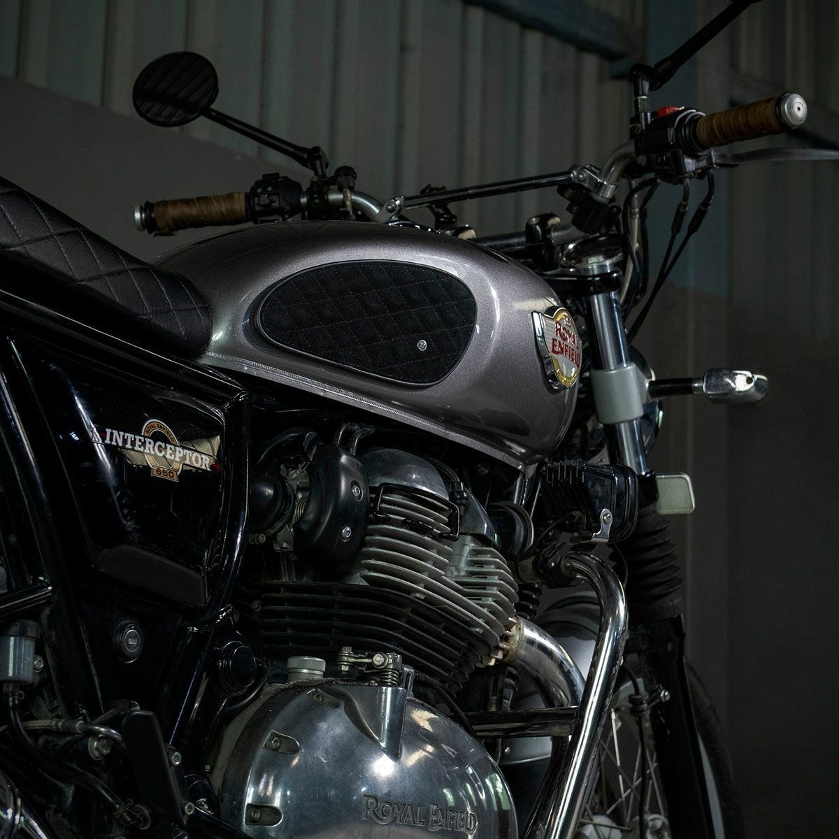 Trip Machine｜タンクパッド スエード ダイアモンド｜その他雑貨｜ブラック｜使用イメージ