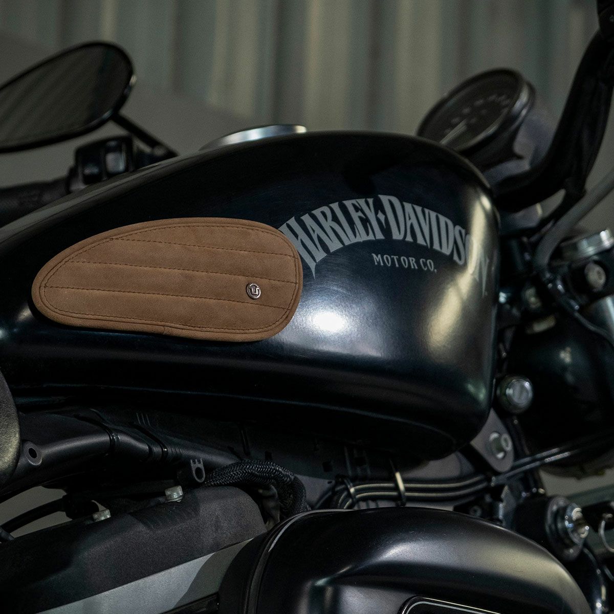 Trip Machine｜タンクパッド ミニ レザー クラシック ストライプ｜その他雑貨｜タバコ｜使用イメージ