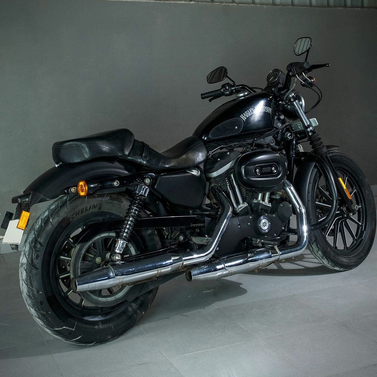 Trip Machine｜タンクパッド ミニ スエード クラシック ストライプ｜その他雑貨｜ブラックTrip Machine｜タンクパッド ミニ スエード クラシック ストライプ｜その他雑貨｜ブラック｜使用イメージ