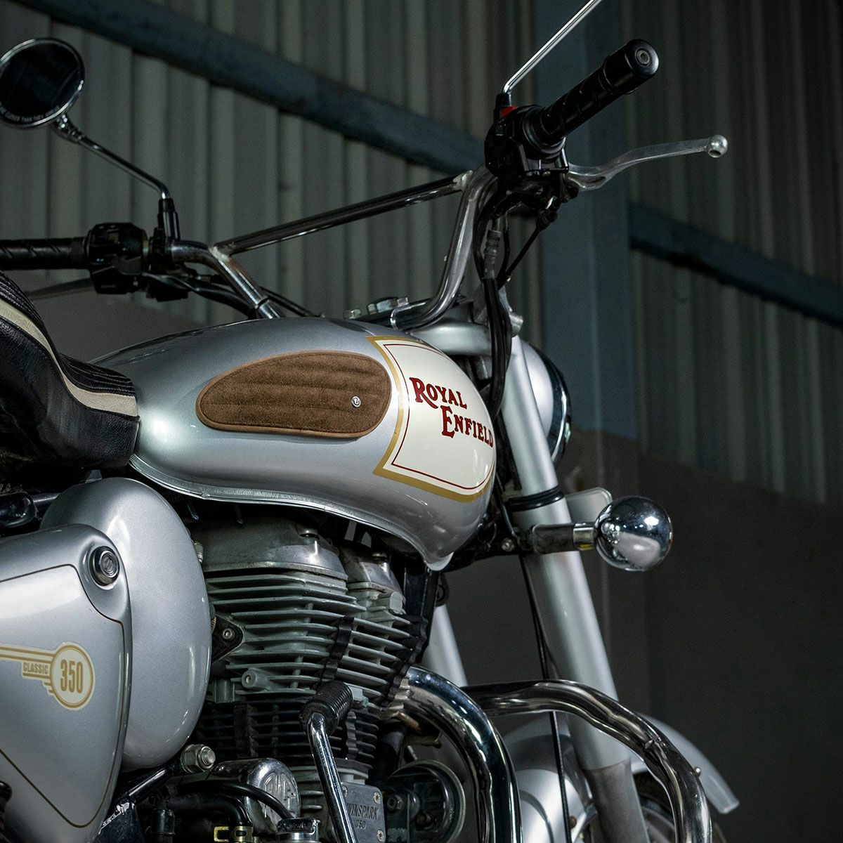 Trip Machine｜タンクパッド ミニ スエード クラシック ストライプ｜その他雑貨｜タバコ｜使用イメージ