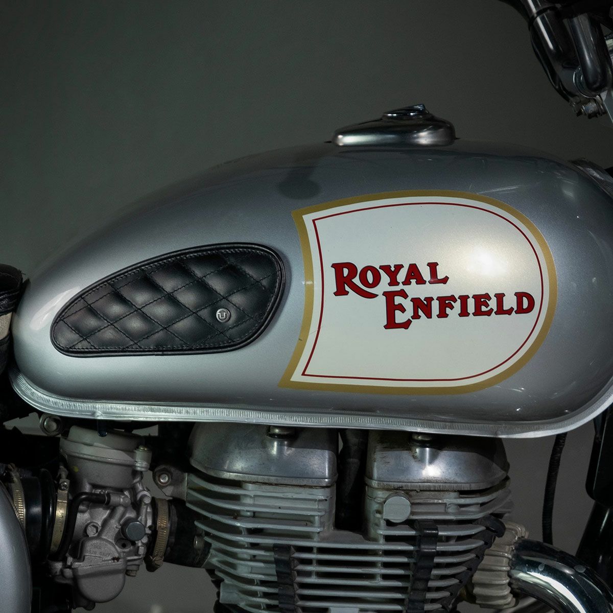 Trip Machine｜タンクパッド ミニ レザー ダイアモンド｜その他雑貨｜ブラック｜使用イメージ