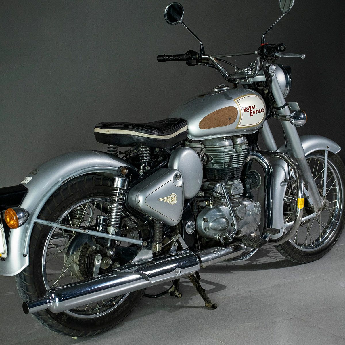 Trip Machine｜タンクパッド ミニ レザー ダイアモンド｜その他雑貨｜タバコ｜使用イメージ