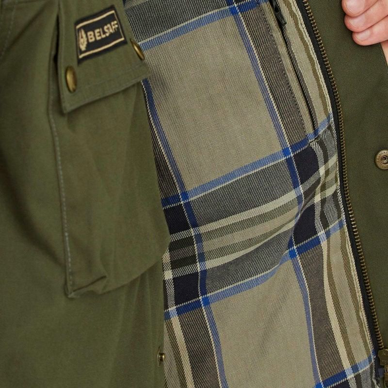 BELSTAFF｜マンション モーターサイクル シャツ｜ファブリック｜ベルスタッフオリーブ｜モデル着用