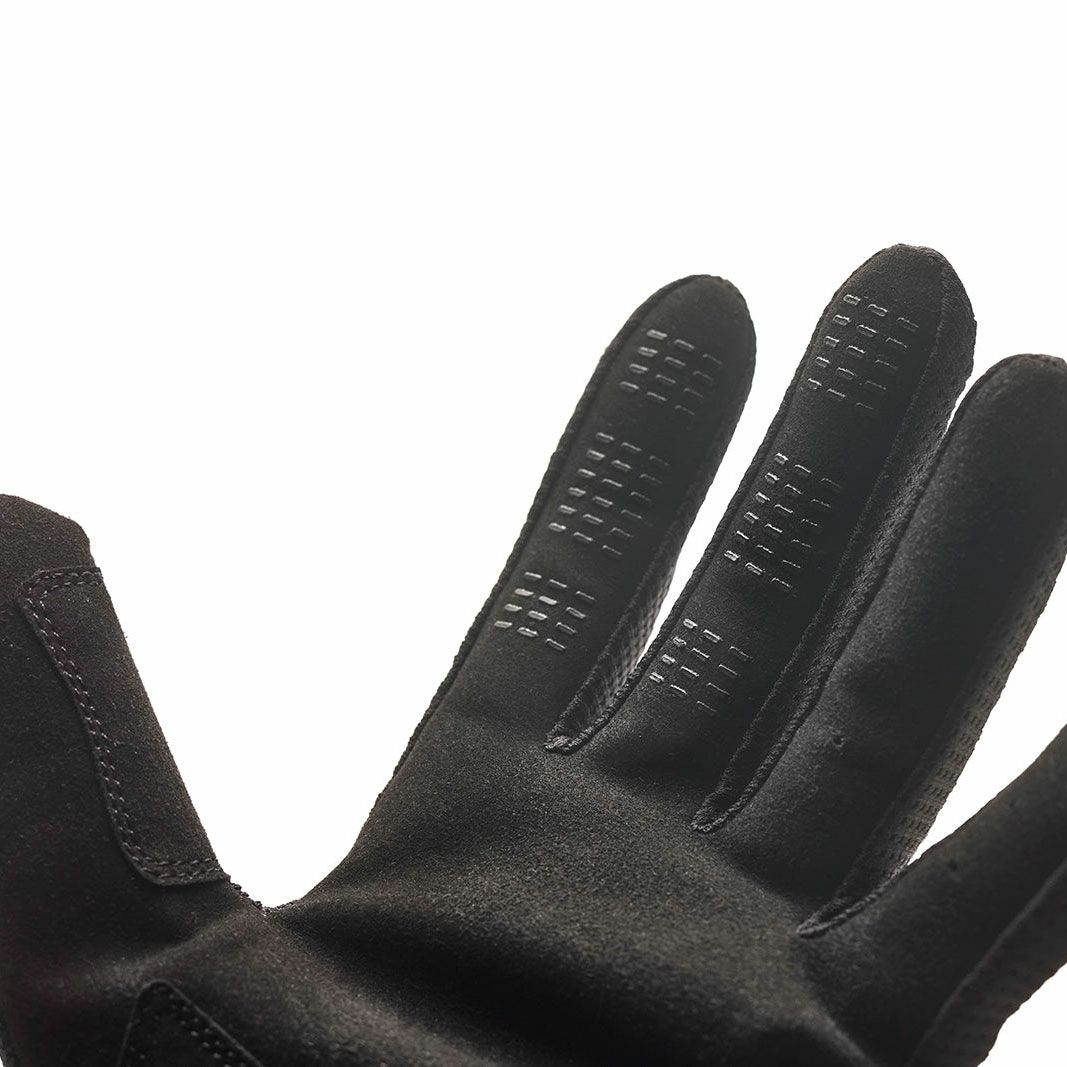 Fuel Motorcycles｜レーシング ディヴィジョン グローブ｜サマー｜ホワイト×ブラック｜モデル着用