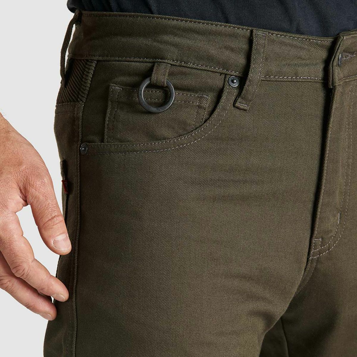 PANDO MOTO｜カール コア 01｜デニム｜カーキ｜モデル着用