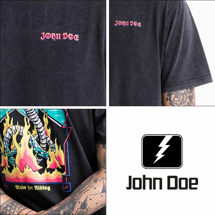 John Doe｜”スネークオンファイア” Tシャツ｜｜モデル着用