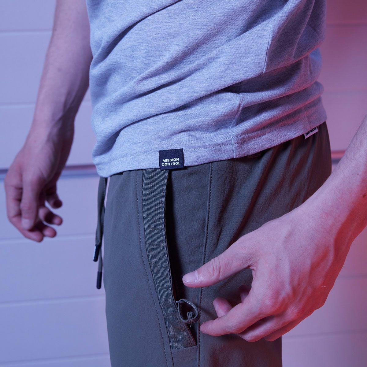 SPIDI｜モト ジョガー｜その他パンツ｜ミリタリーグリーン｜モデル着用