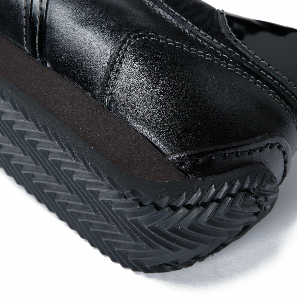 threegenerations｜2423-221｜スニーカー｜ブラック×ブラック