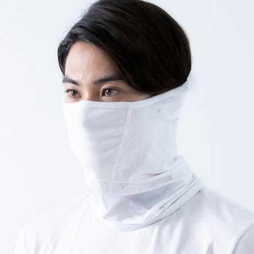 FREEZE TECH｜氷撃 冷感 フェイスカバー イヤーループ付き｜ネックカバー｜ホワイト｜モデル着用