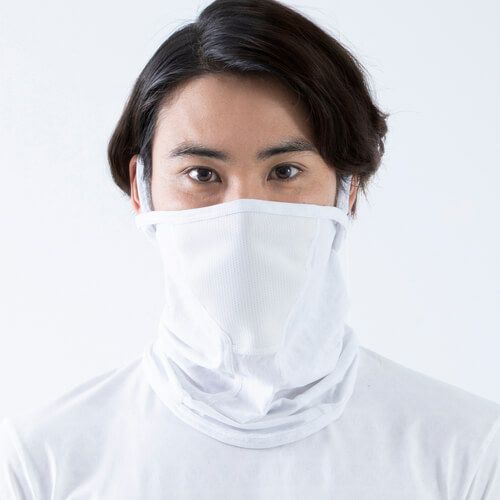 FREEZE TECH｜氷撃 冷感 フェイスカバー イヤーループ付き｜ネックカバー｜ホワイト｜モデル着用