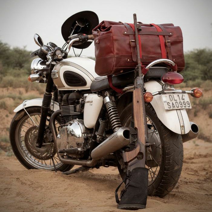 Trip Machine｜アウトロー ダッフル バッグ｜ショルダー｜チェリーレッド｜使用イメージ