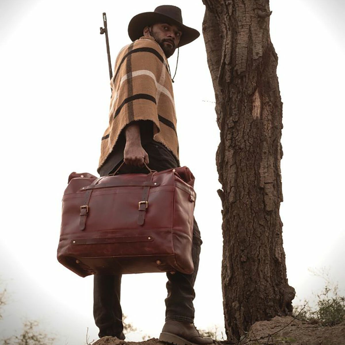 Trip Machine｜アウトロー ローグ ダッフル バッグ｜その他バッグ｜チェリーレッド｜使用イメージ