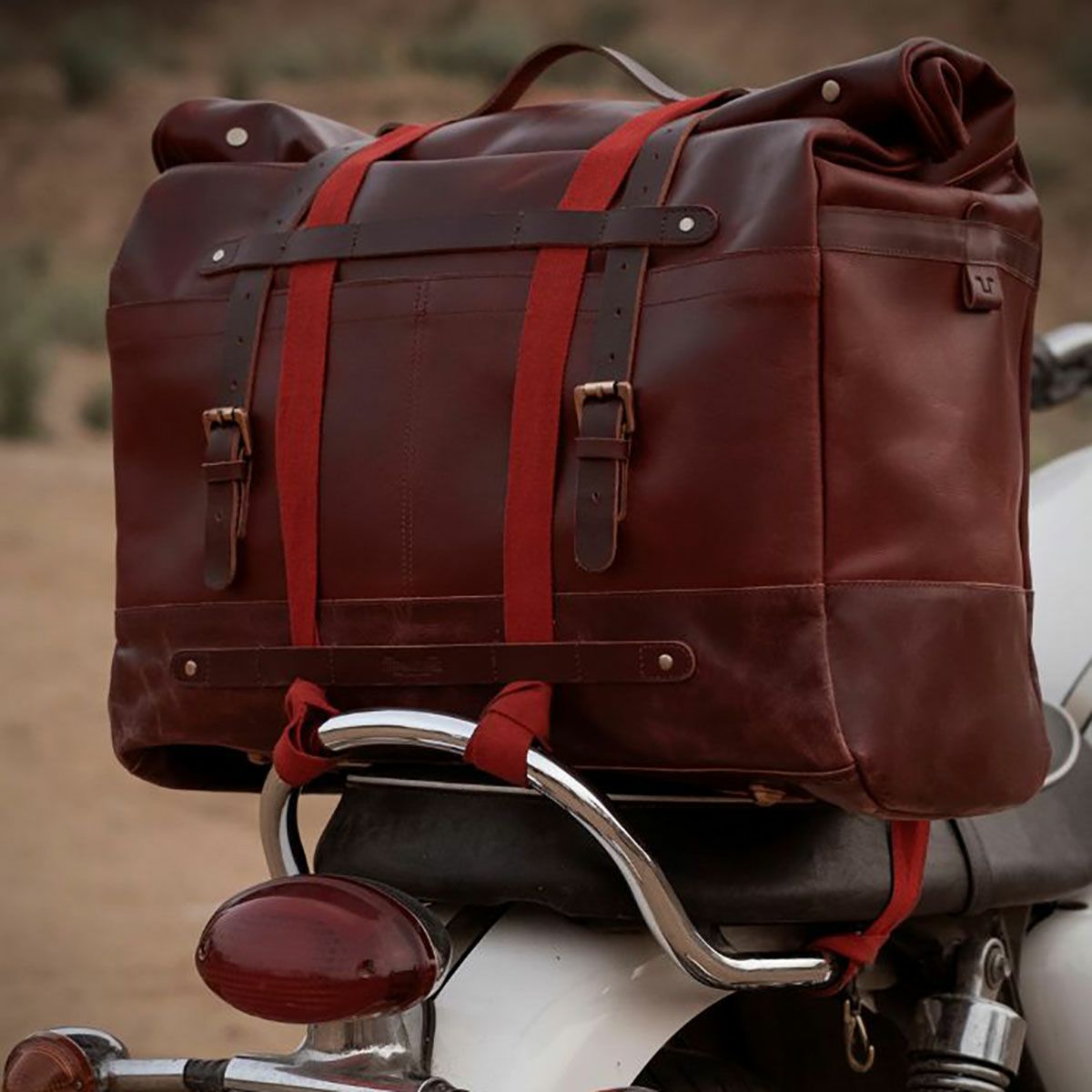 Trip Machine｜アウトロー ローグ ダッフル バッグ｜その他バッグ｜チェリーレッド｜使用イメージ