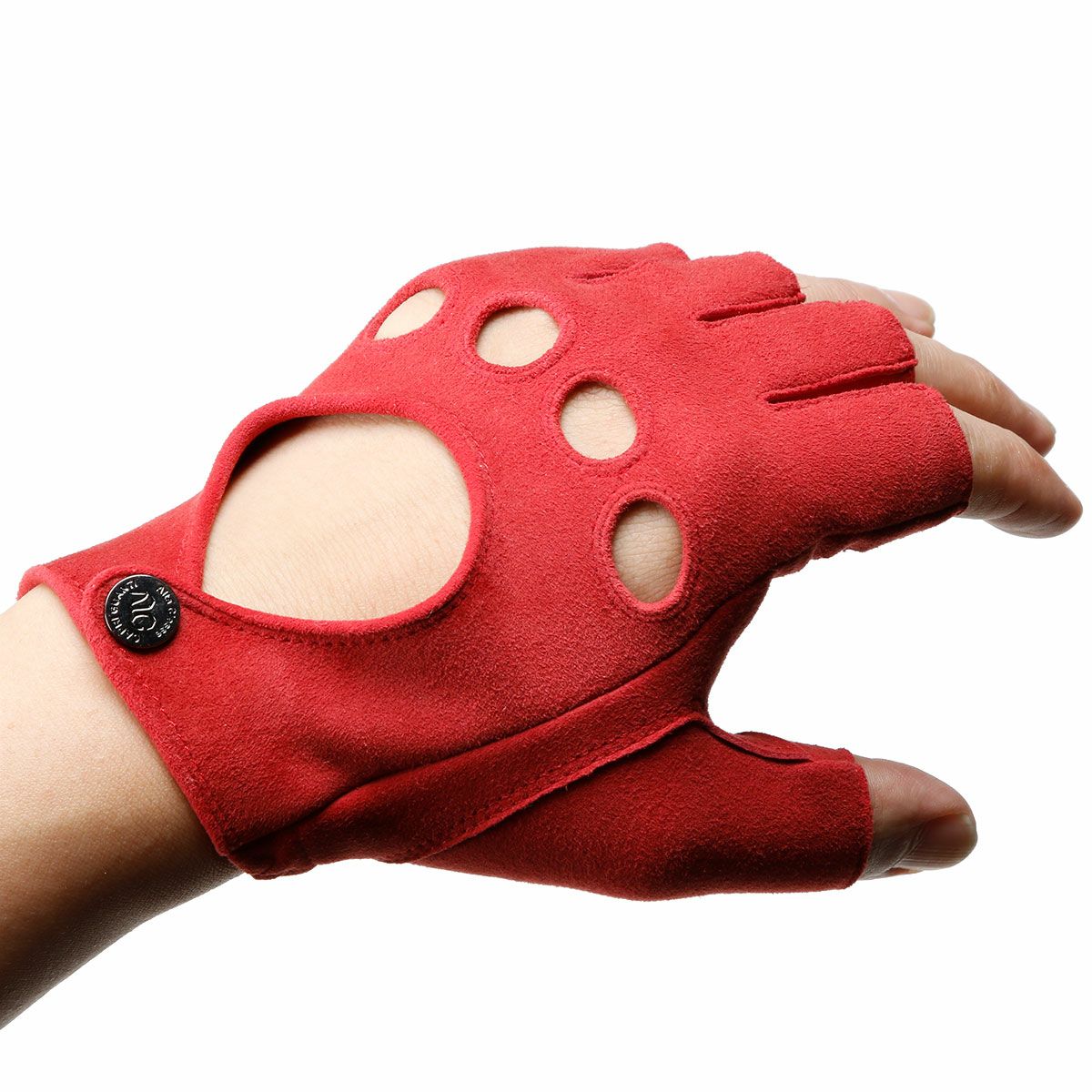 Alta Classe｜シープスエード ドライビンググローブ｜ハーフ｜レッド｜モデル着用