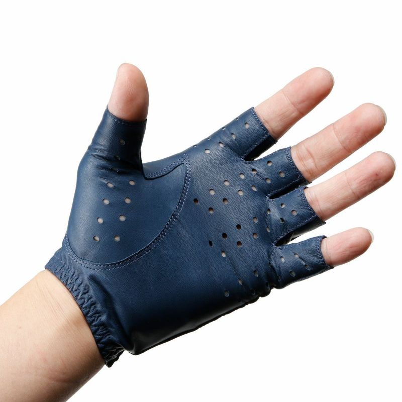 Alta Classe｜キッドレザー ドライビンググローブ｜ハーフ｜ネイビー｜モデル着用