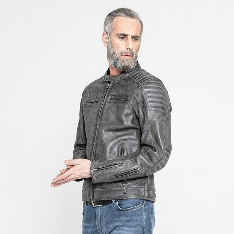 John Doe｜ストーム レザージャケット｜グレー｜モデル着用