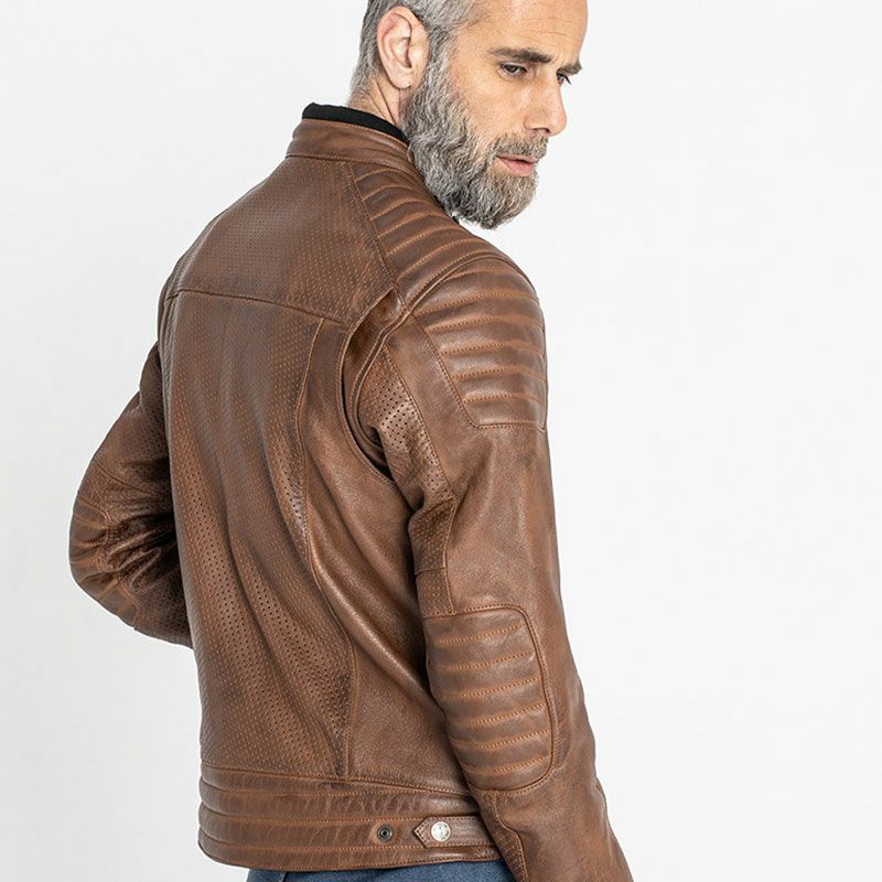 John Doe｜ストーム レザージャケット｜タバコ｜モデル着用