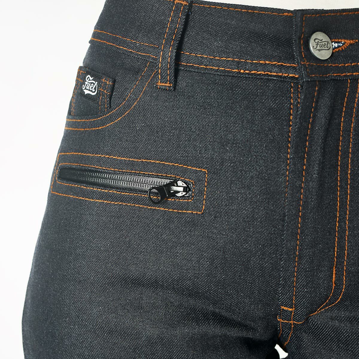 Fuel Motorcycles｜ウーマン サージェント ワックスド｜その他パンツ｜インディゴ｜着用