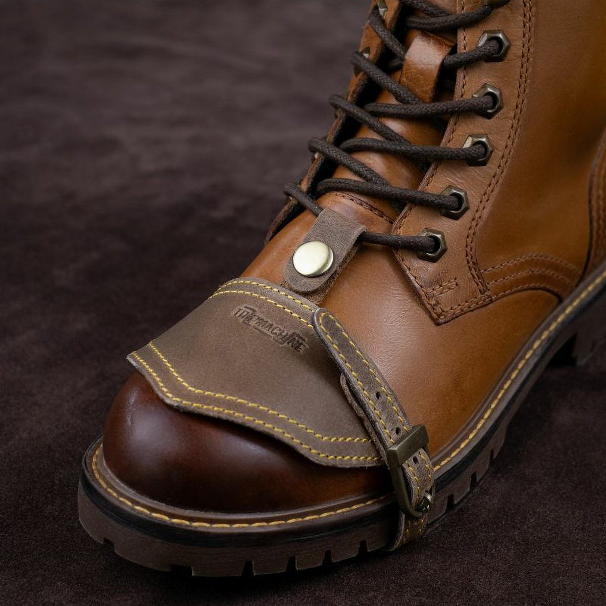 Trip Machine｜ブーツ ダービー｜ブーツタイプ｜ヴィンテージタン｜モデル着用