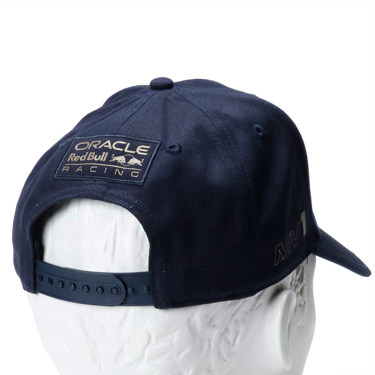 Red Bull Racing｜レッドブルレーシング チーム マックス・フェルスタッペン ウィナーズ キャップ 2022｜帽子｜ネイビー｜着用