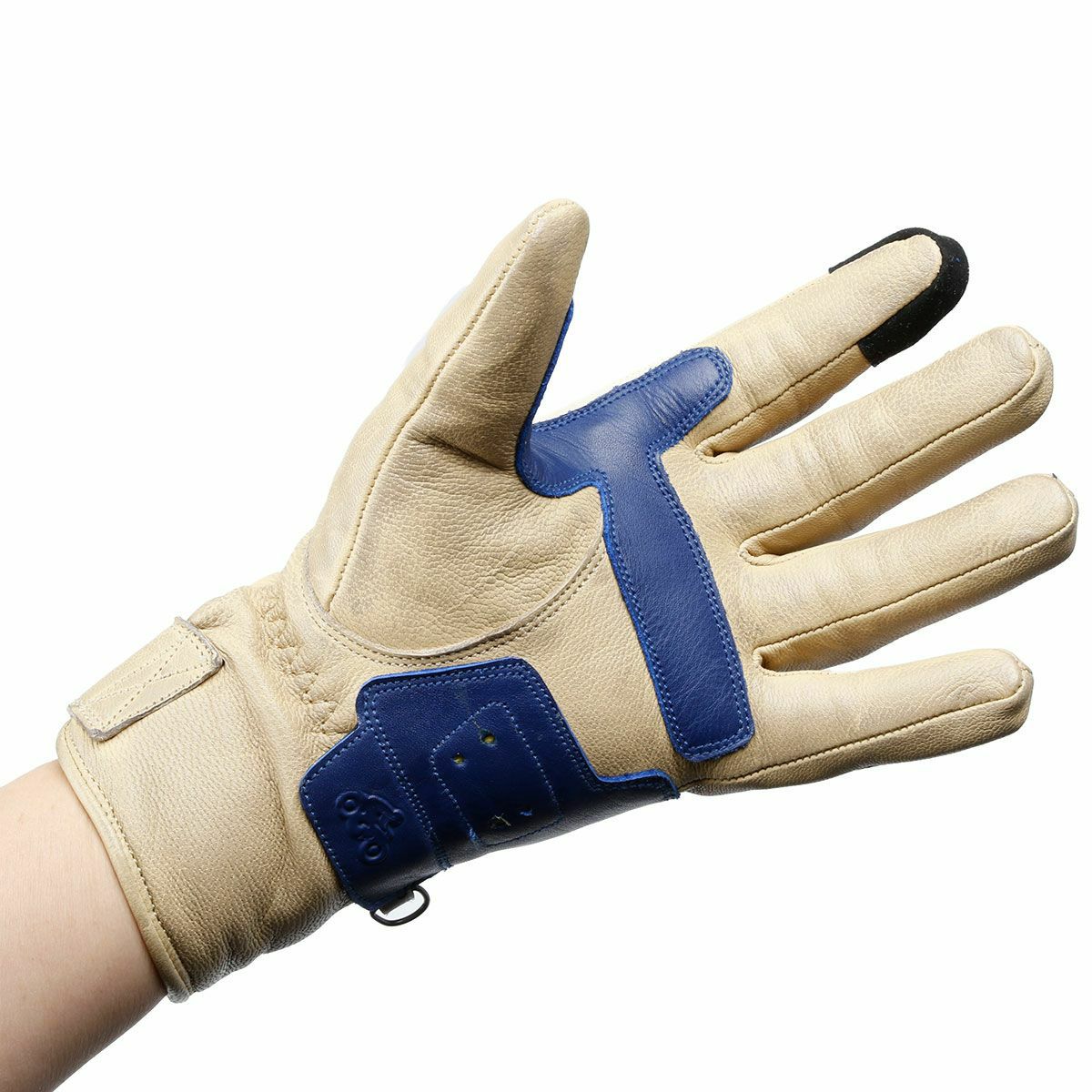 helstons｜ウィズレー ウィンターグローブ｜ウィンター｜ベ｜モデル着用ージュ×ブルー