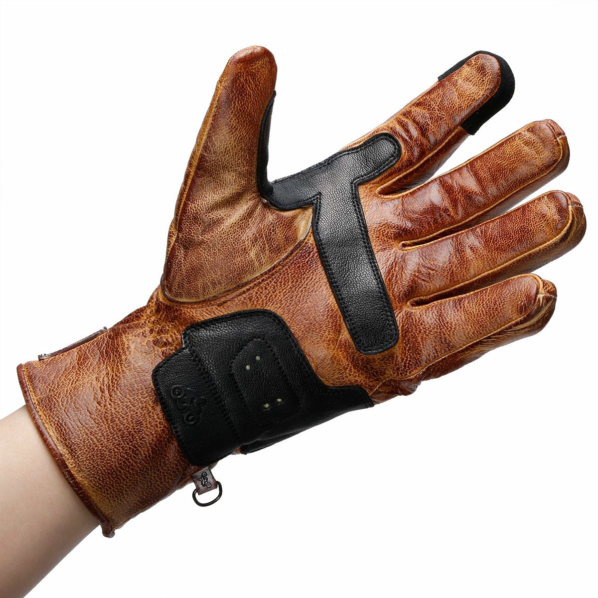 helstons｜ウィズレー ウィンターグローブ｜ウィンター｜ブラウン×ブラック｜モデル着用