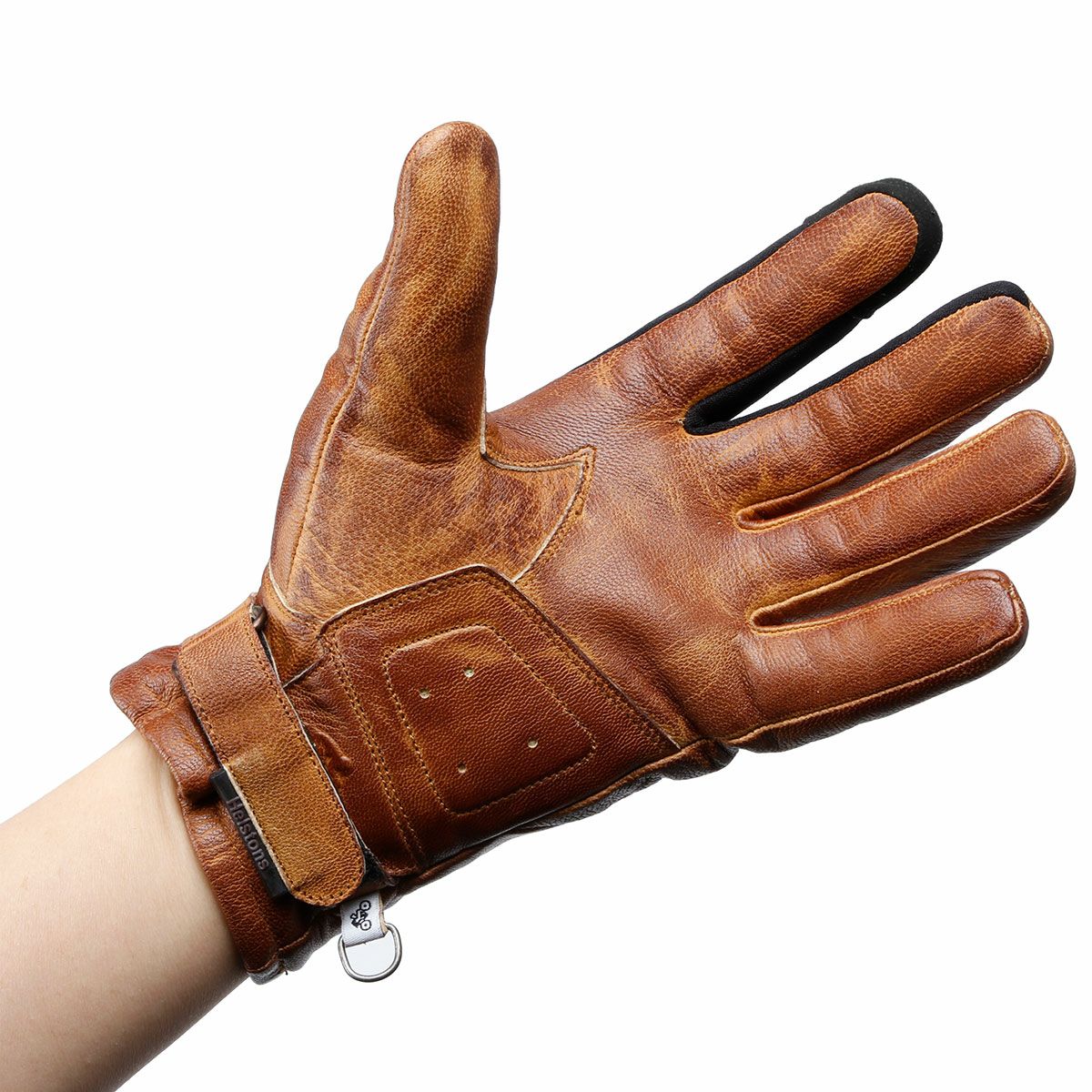 helstons｜グラフィック ウィンターグローブ レディ ”ヘルメット”｜ウィン｜モデル着用ター｜ブラウン