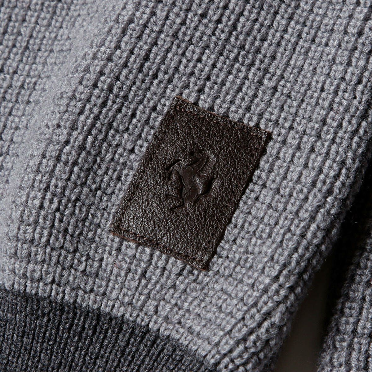 Ferrari｜フェラーリ ウィメンズ ウール PHC Vネック セーター｜ニット｜グレー