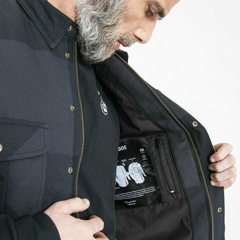 John Doe｜XTM モトシャツ ビッグブロック｜ファブリック｜グレー×ブラック｜モデル着用