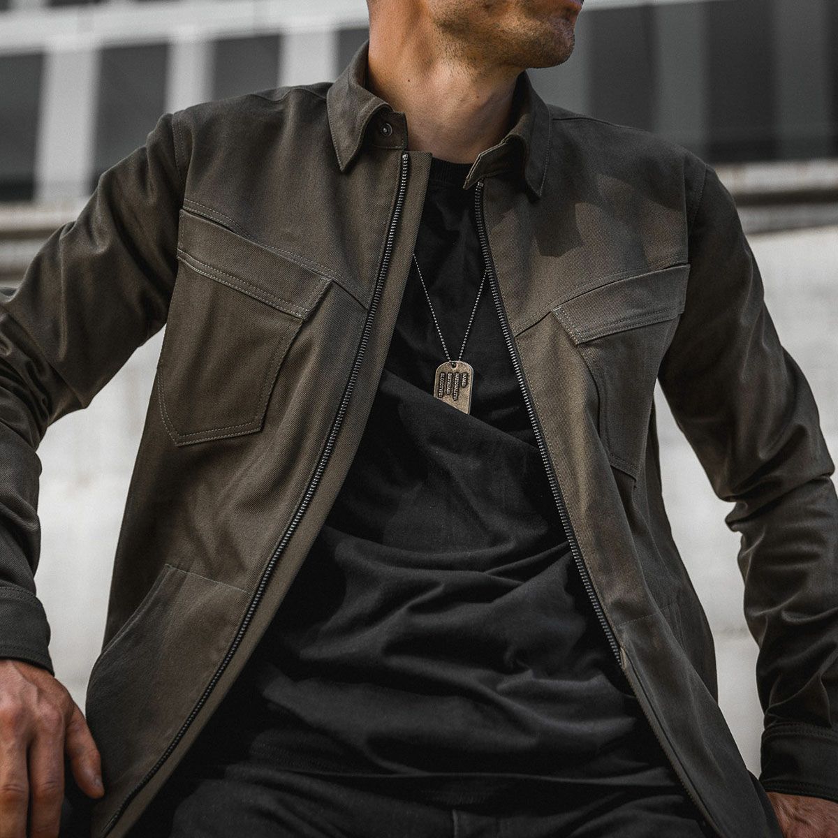 PANDO MOTO｜カポ コア 02｜ファブリック｜カーキ｜モデル着用