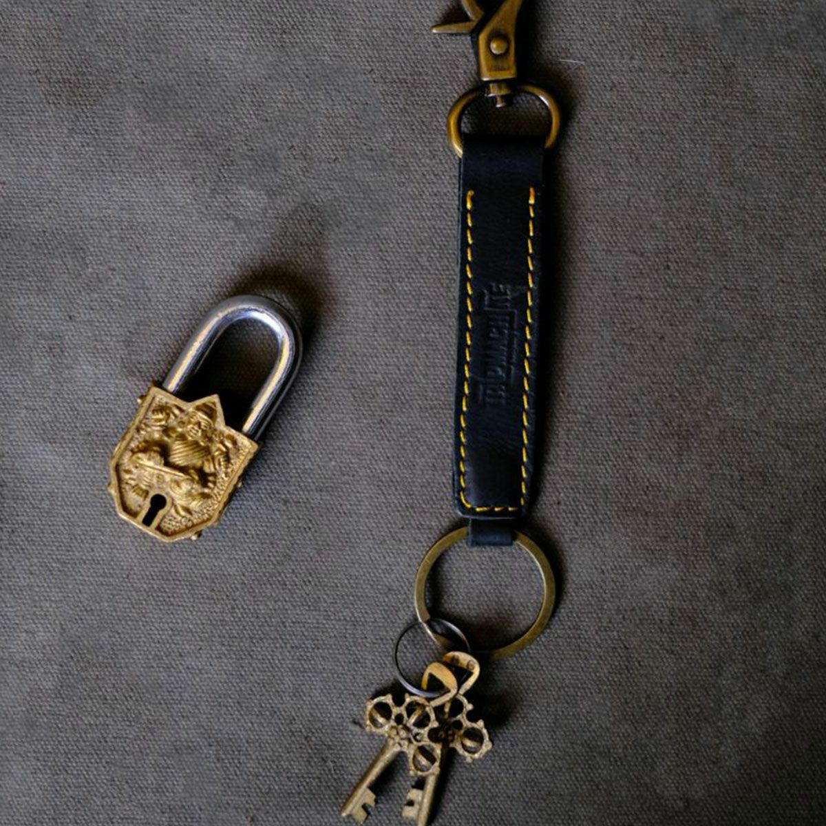 Trip Machine｜クラシック キーリング｜キーホルダー｜ブラックTrip Machine｜クラシック キーリング｜キーホルダー｜ブラック