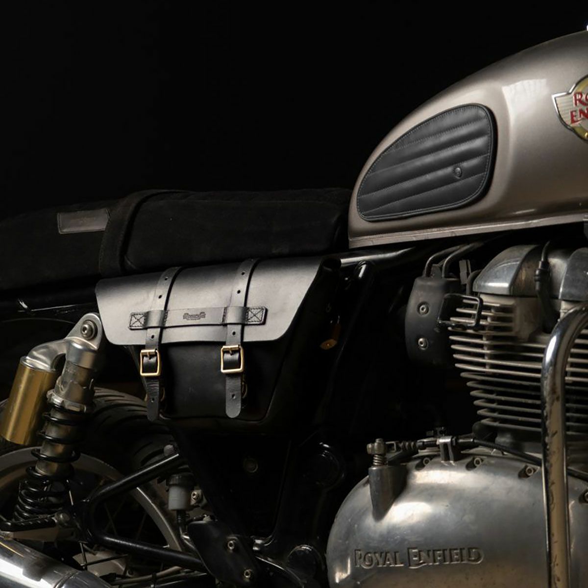 Trip Machine｜ウィングマン サイド パネル （左右ペア）｜サイドバッグ｜ブラック｜使用イメージ