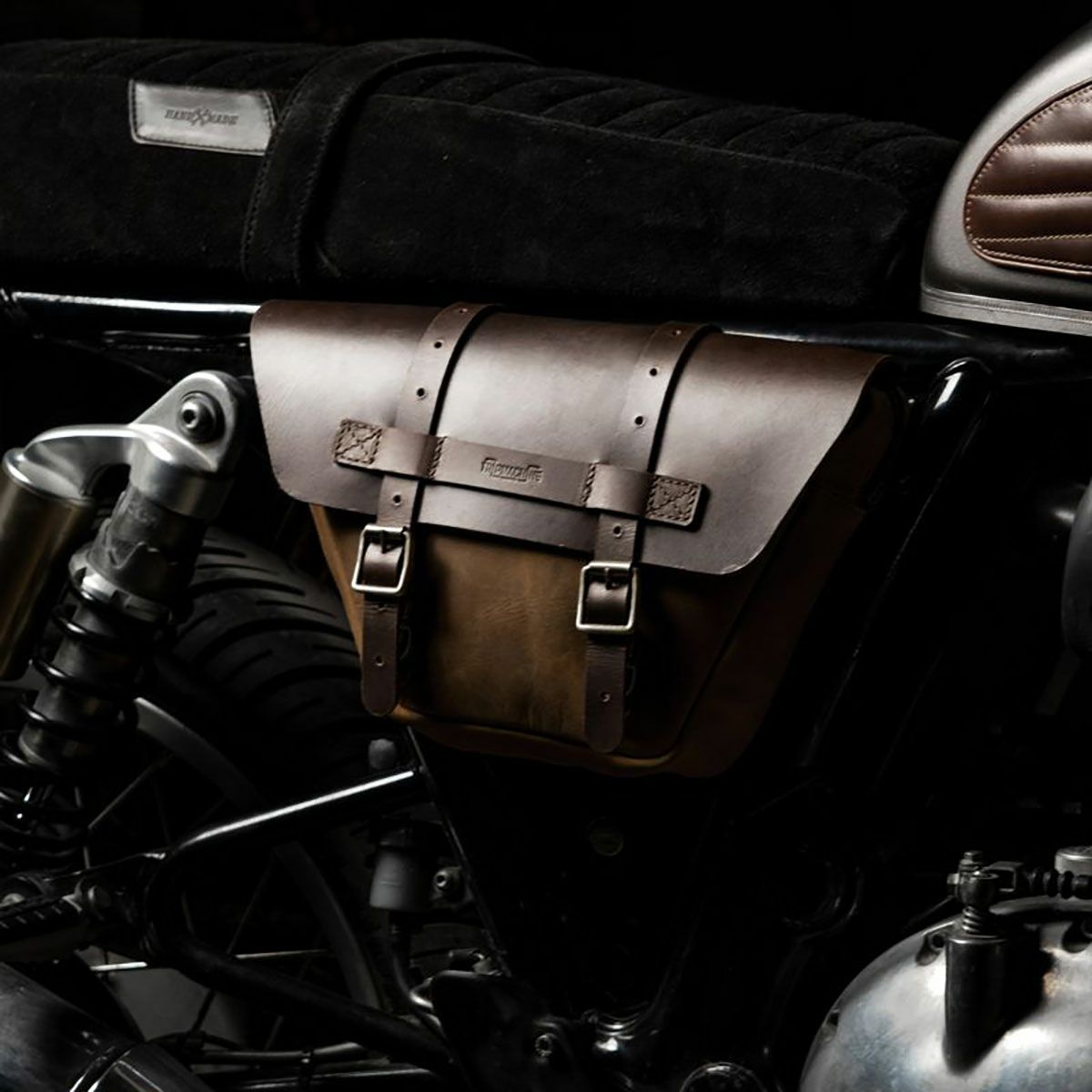 Trip Machine｜ウィングマン サイド パネル （左右ペア）｜サイドバッグ｜タバコ｜使用イメージ