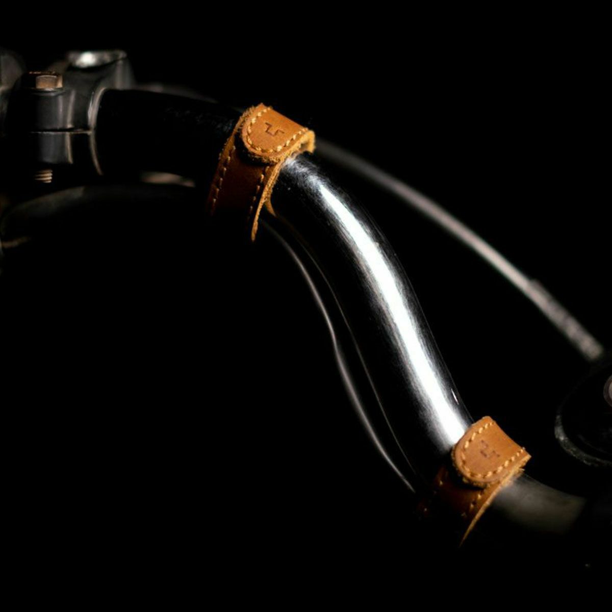 Trip Machine｜ケーブル ラップ｜その他雑貨｜ヴィンテージタン｜使用イメージ