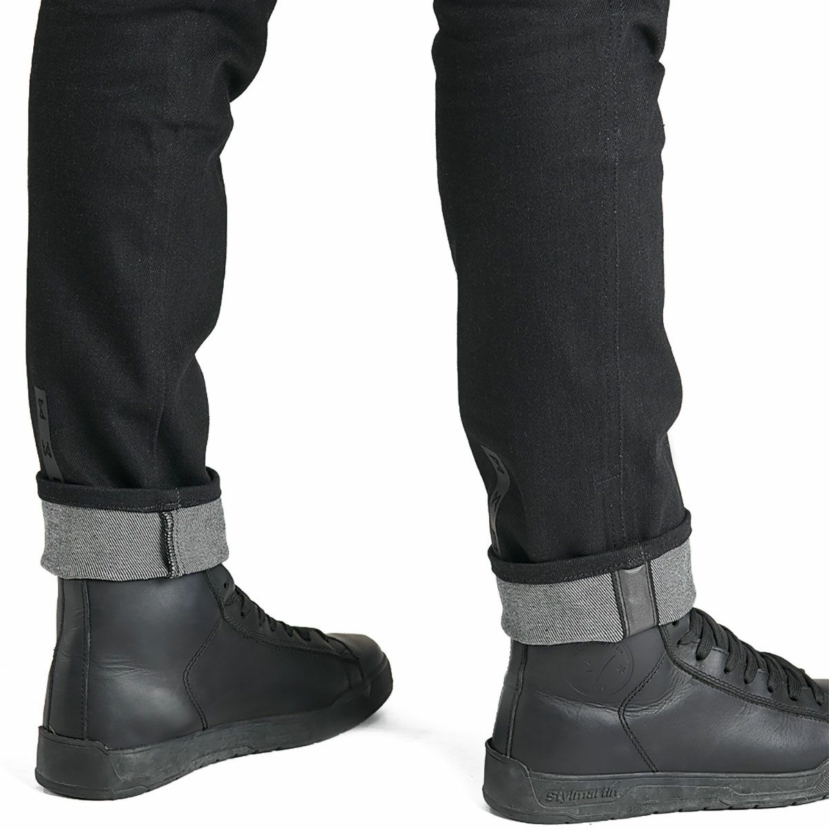 PANDO MOTO｜キッサキ Arm 01｜デニム｜モデル着用