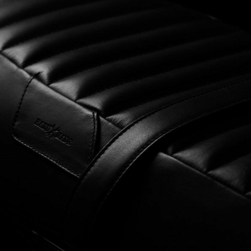 Trip Machine｜ツーリング シート for ロイヤル・エンフィールド インターセプター650 / GT650｜その他雑貨｜ブラック｜使用イメージ