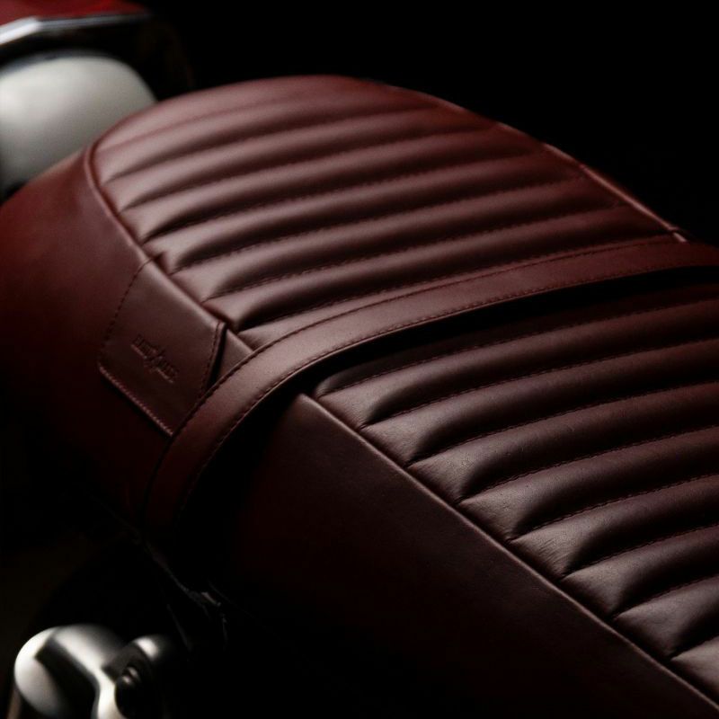 Trip Machine｜ツーリング シート for ロイヤル・エンフィールド インターセプター650 / GT650｜その他雑貨｜チェリーレッド