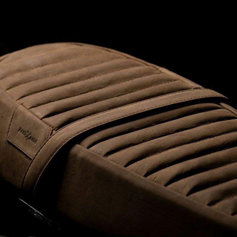 Trip Machine｜ツーリング シート for ロイヤル・エンフィールド インターセプター650 / GT650｜その他雑貨｜タバコブラウン