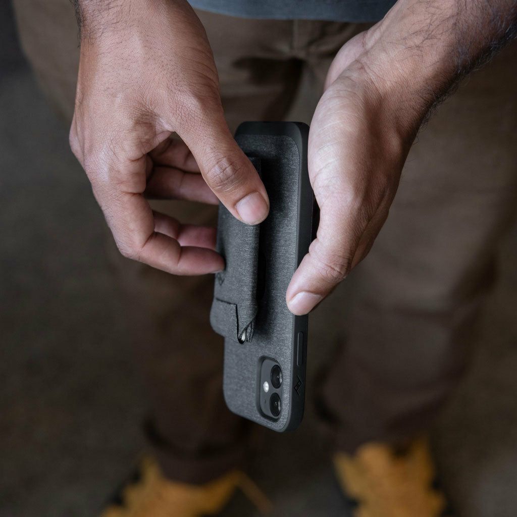 Peak Design｜スリムウォレット｜その他雑貨｜チャコール｜使用イメージ