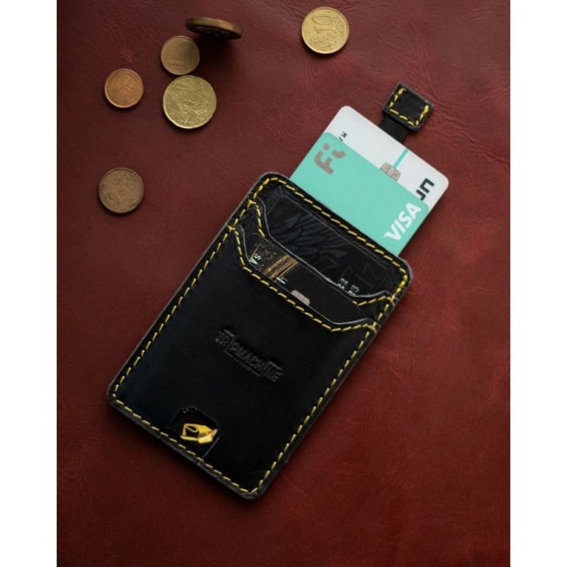Trip Machine｜ウィバーグ カードホルダー ウォレット｜財布｜ブラック｜使用イメージ