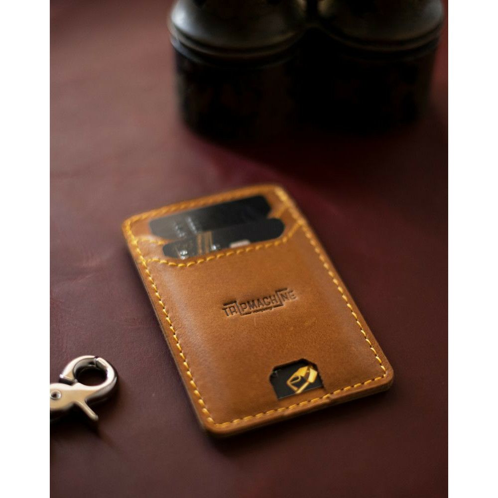 Trip Machine｜ウィバーグ カードホルダー ウォレット｜財布｜ヴィンテージタン｜使用イメージ