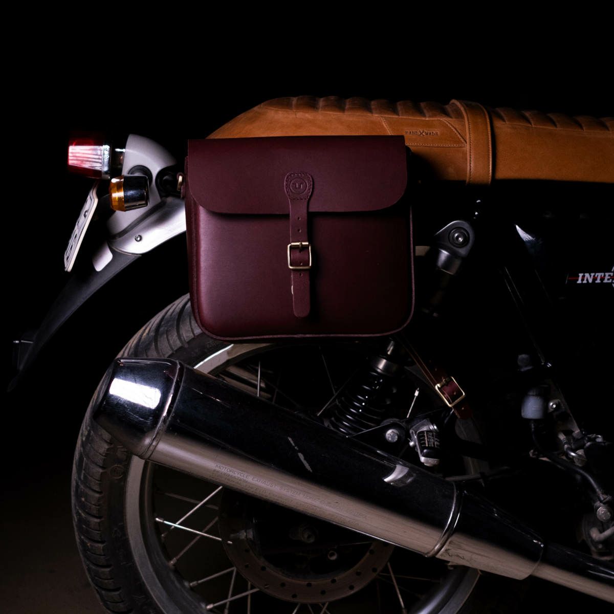 Trip Machine｜クラシック パニア｜ショルダー｜チェリーレッド｜使用イメージ