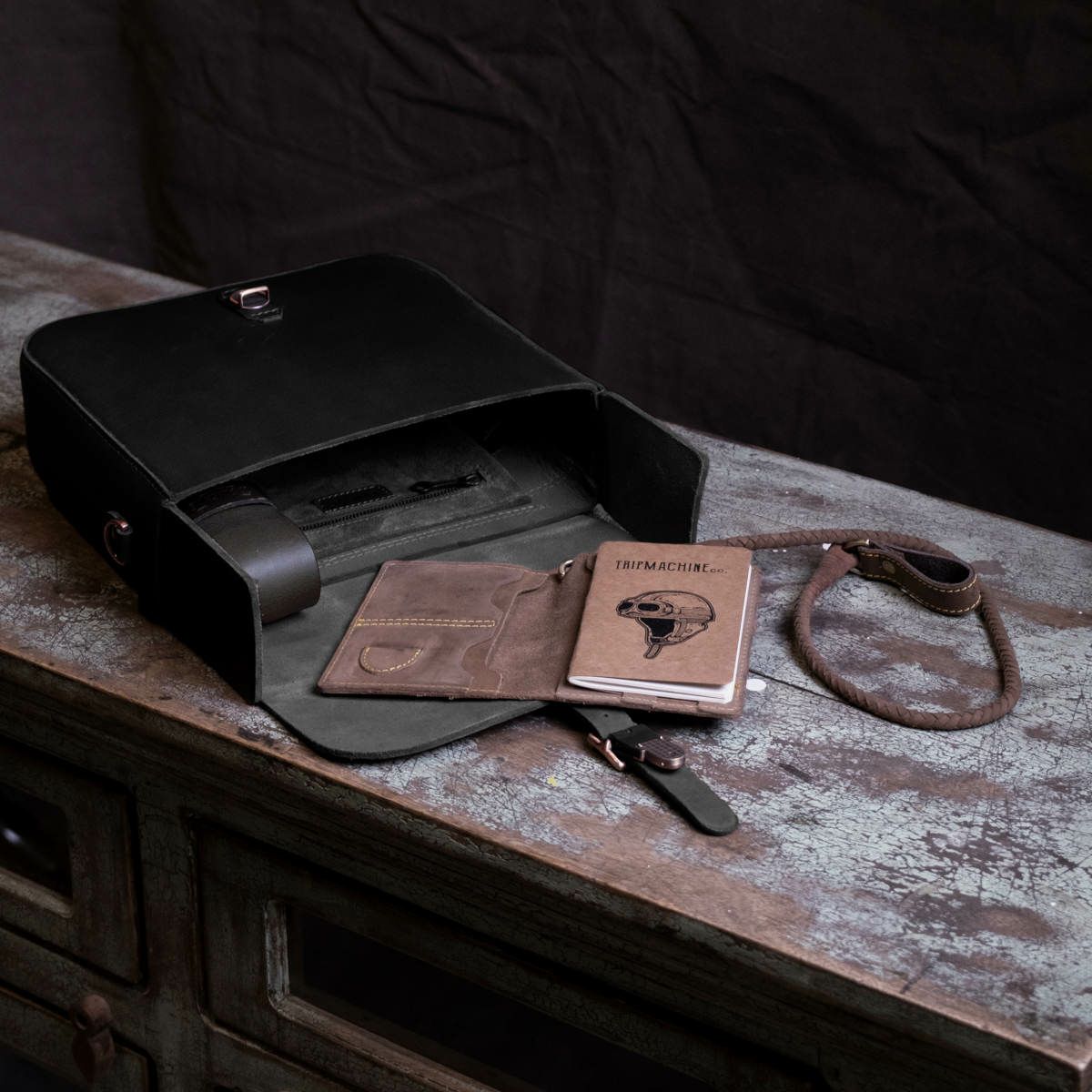 Trip Machine｜クラシック パニア｜ショルダー｜ブラック｜使用イメージ