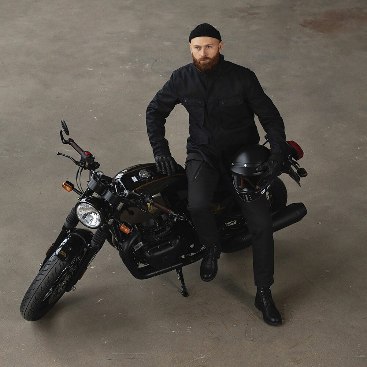 PANDO MOTO｜トライトン WP スリム ｜その他パンツ｜ブラック｜モデル着用