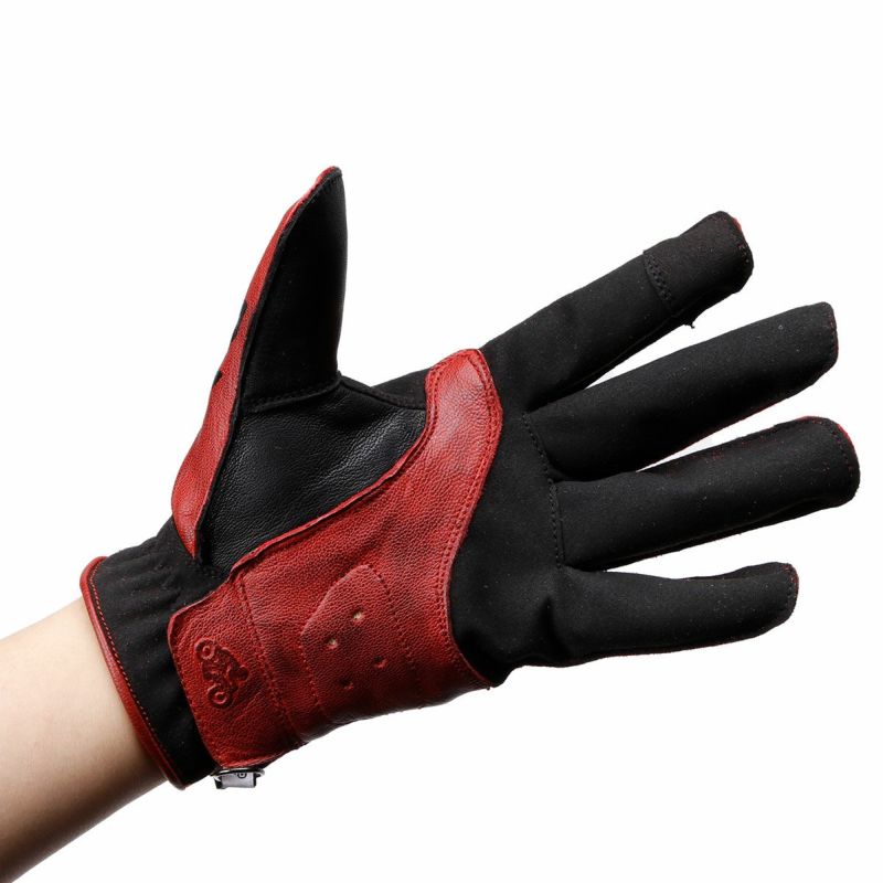 helstons｜ロゴ グローブ｜3シーズン｜レッド｜モデル着用