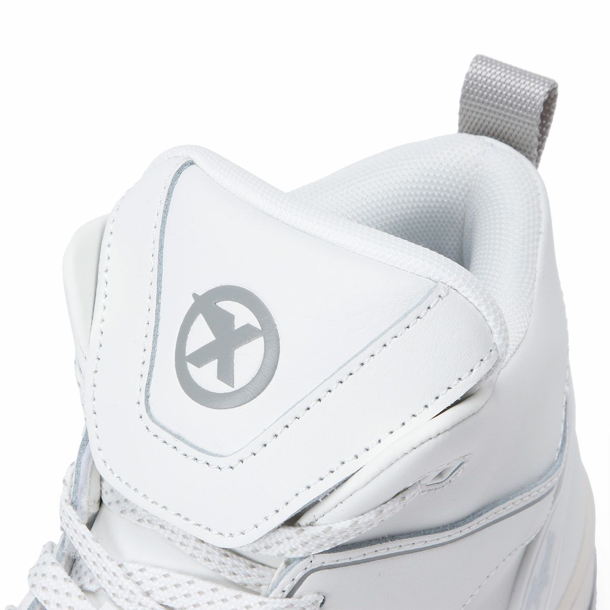 XPD｜モト1 レザー｜スニーカータイプ｜ホワイト