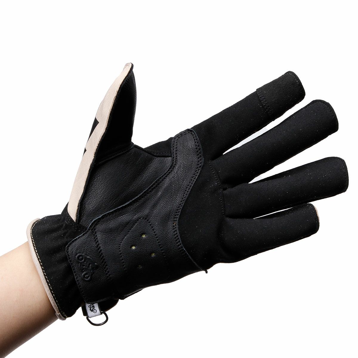 helstons｜デトゥール グローブ｜3｜モデル着用｜ブラック｜モデル着用