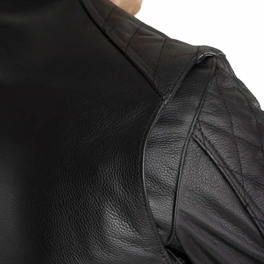 PANDO MOTO｜ツイン レザー ジャケット｜ブラック｜モデル着用